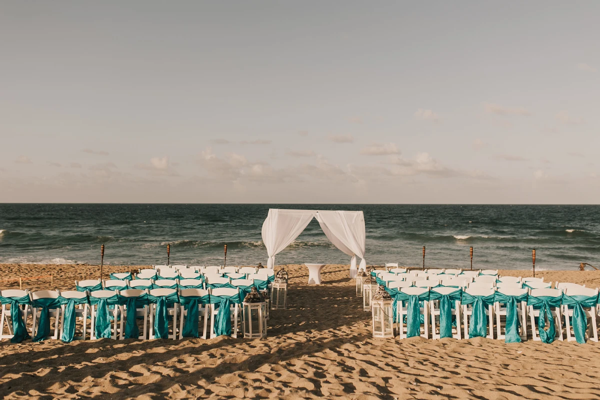 A Beach Wedding for Morgan and Robert