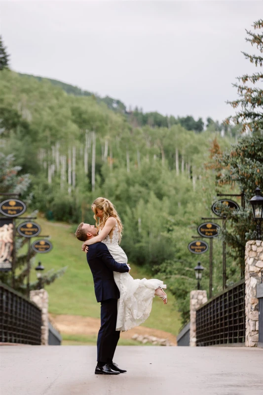 An Outdoor Wedding for Rachel and Matt