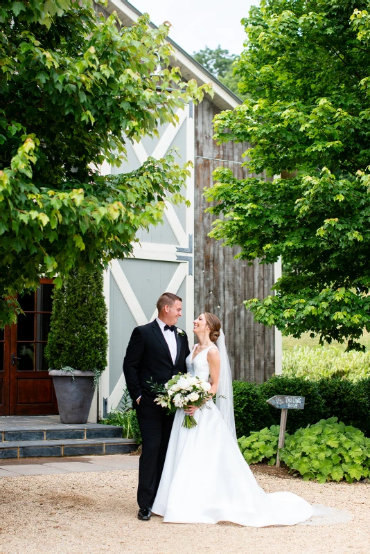 A Classic Wedding for Rebecca and John