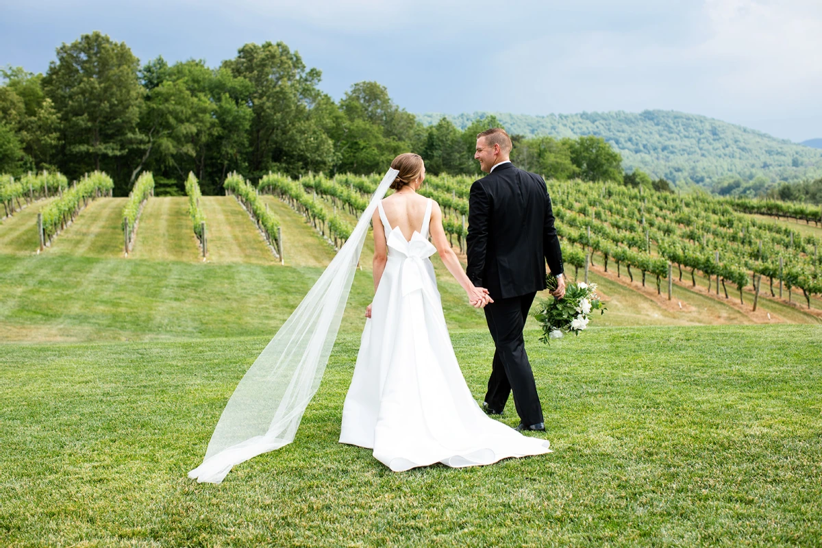 A Classic Wedding for Rebecca and John