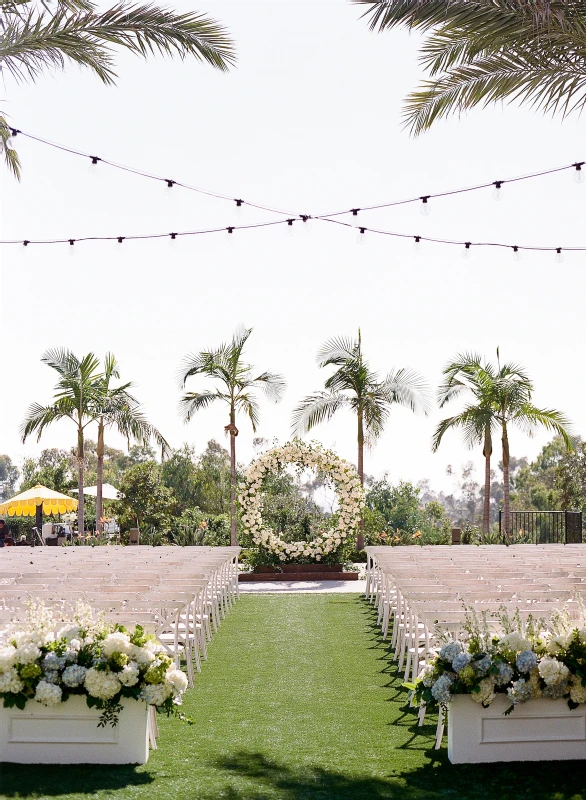 An Outdoor Wedding for Rechael and Luke