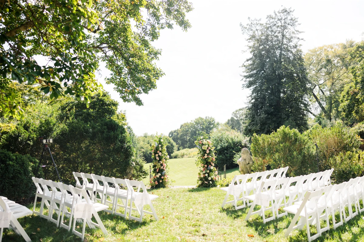 An Outdoor Wedding for Riley and Eric