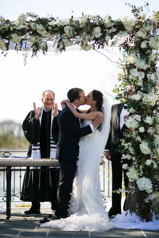 A Classic Wedding for Robin and Samuel