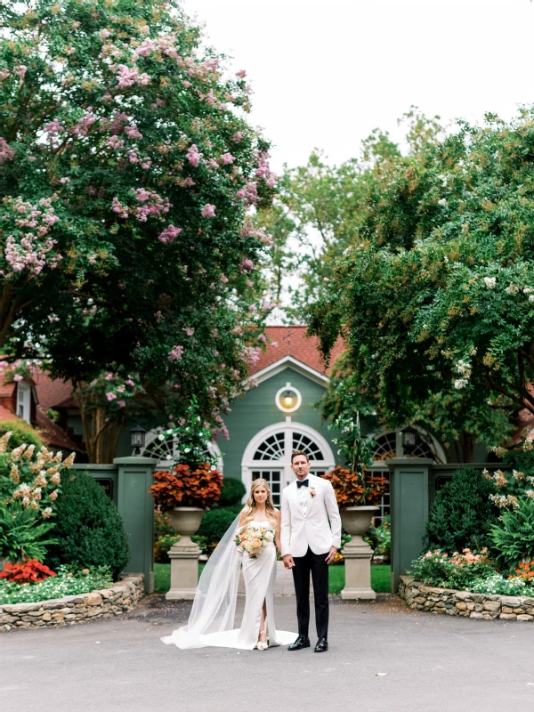 An Outdoor Wedding for Sara and Cory