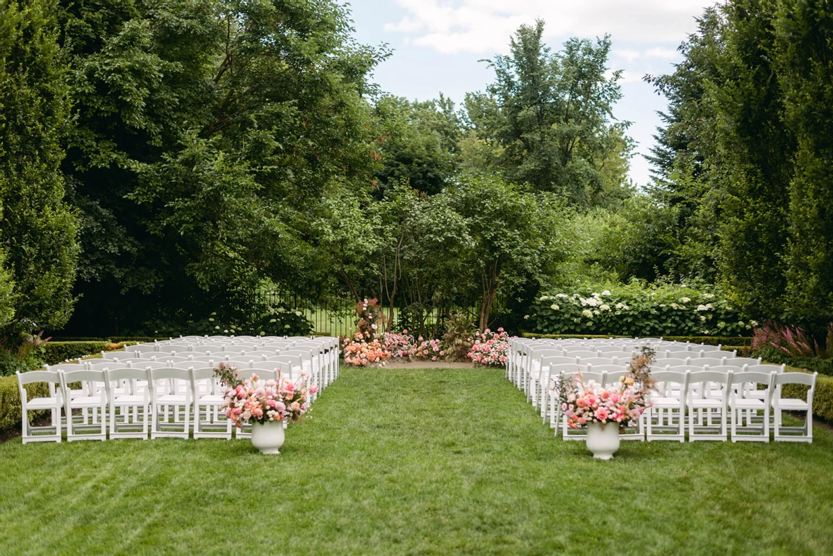 A Garden Wedding for Sarah and Thomas