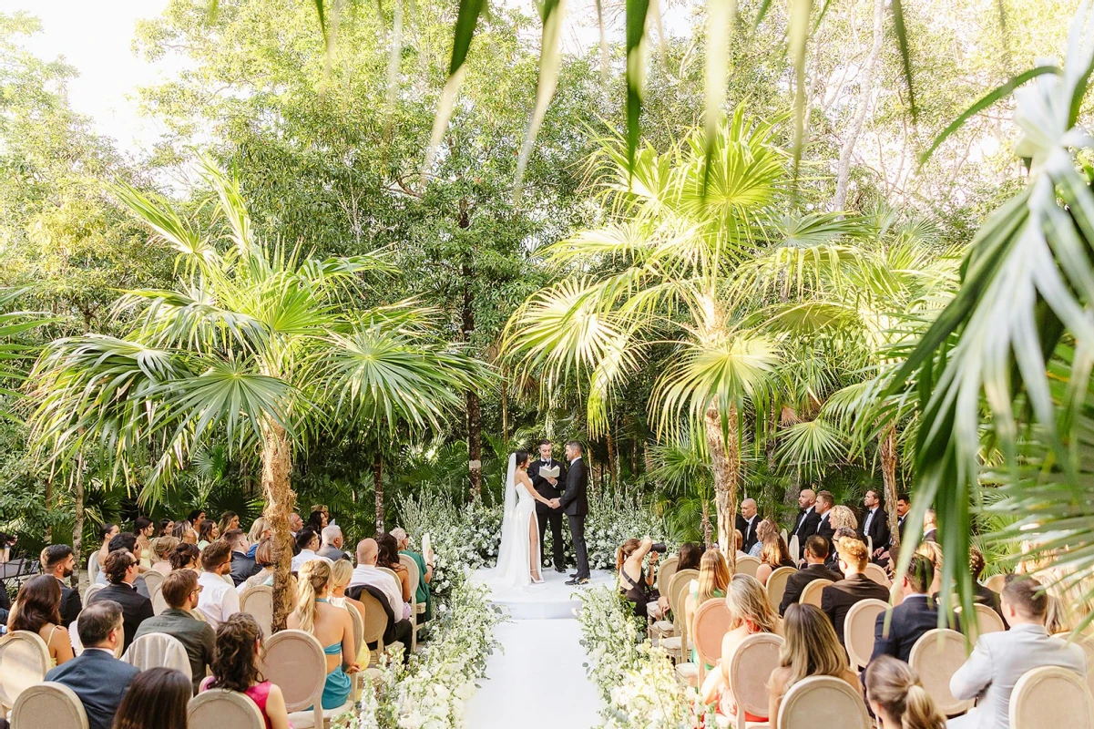 An Outdoor Wedding for Stephanie and Michael