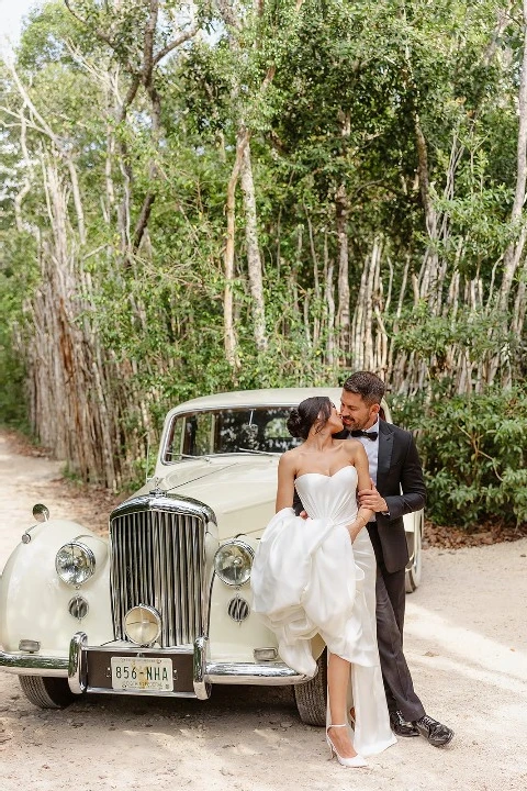 An Outdoor Wedding for Stephanie and Michael