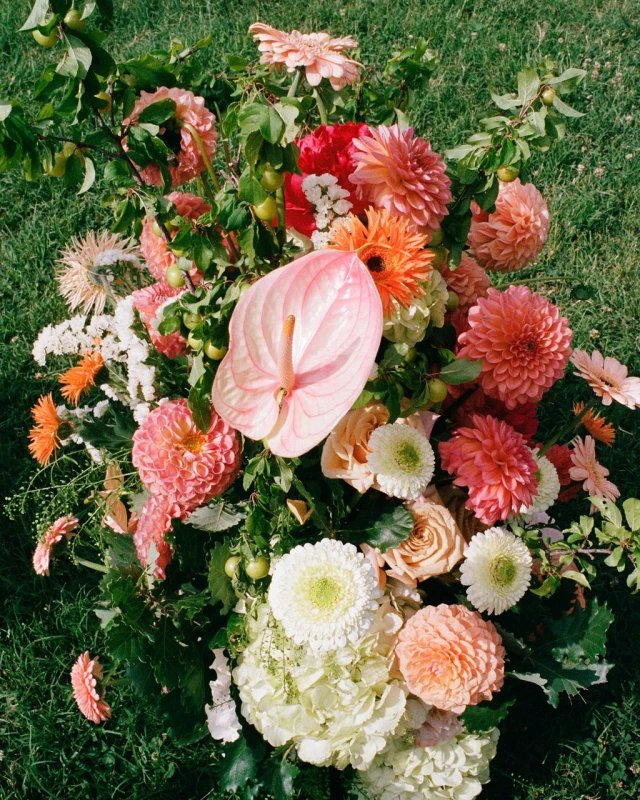 A Tuscan Wedding Where the Décor Was Ripe for the Picking