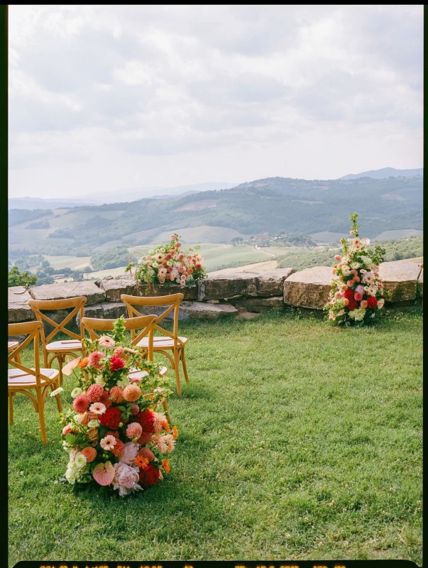 A Tuscan Wedding Where the Décor Was Ripe for the Picking