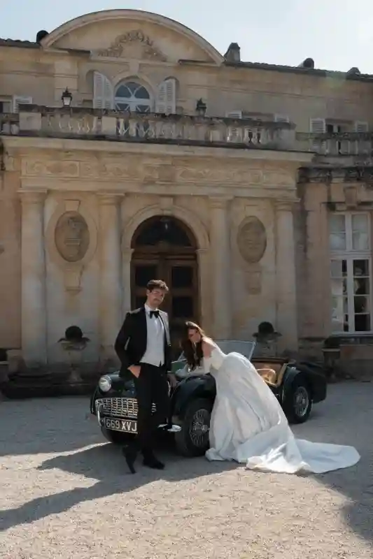 A Chateau Editorial