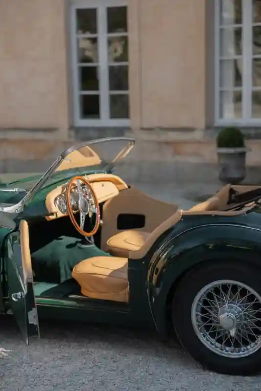 A Chateau Editorial