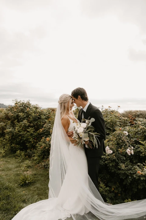 A Beach Wedding for Taylor and Will