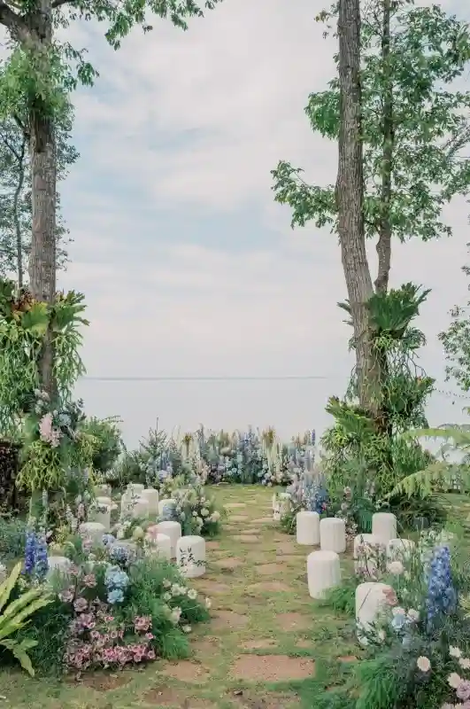 A Colorful Wedding for Trung and Quỳnh