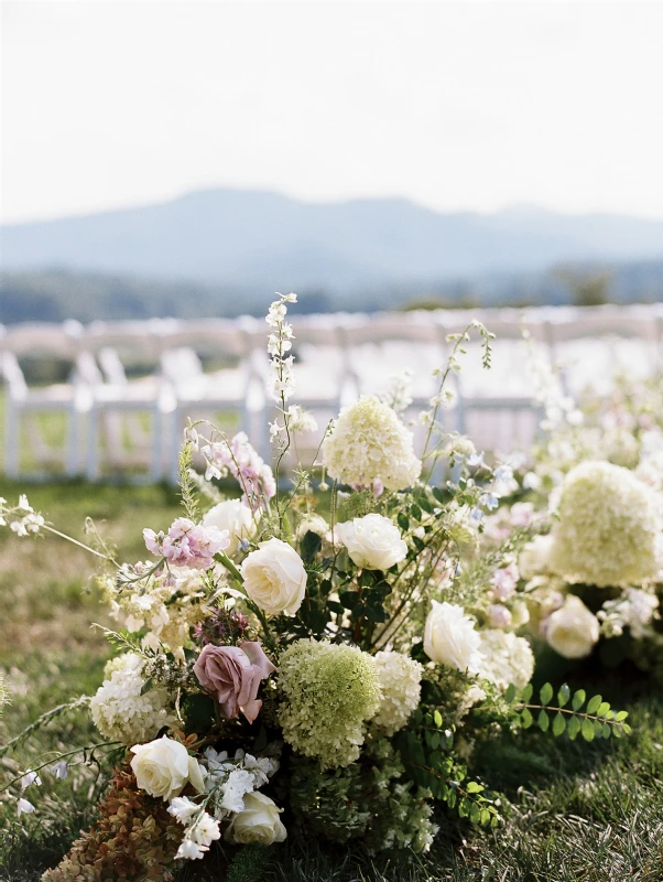 A Garden Wedding for Yumi and Andrew